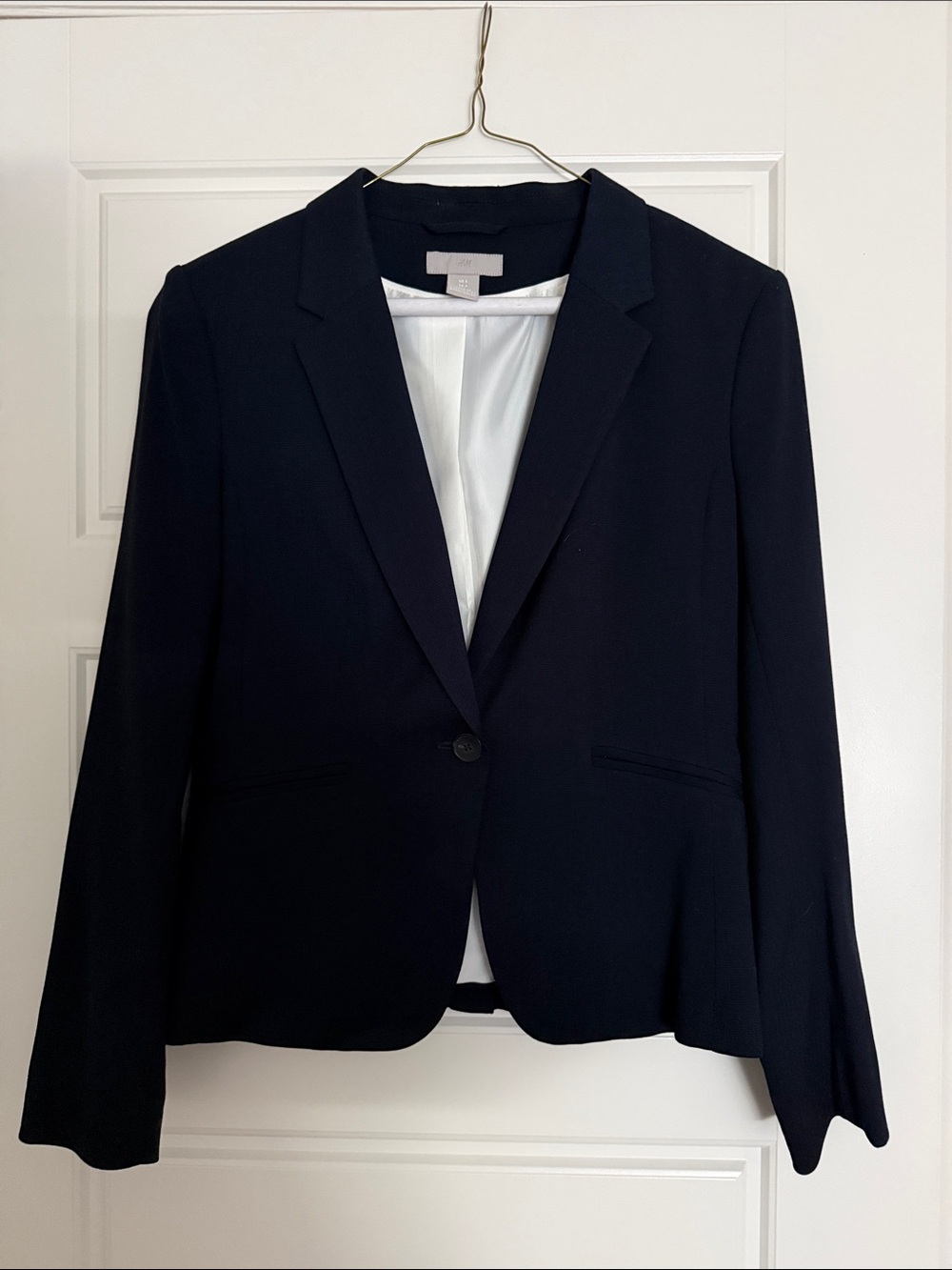 NWOT H&M Tailored Single-Button Blazer